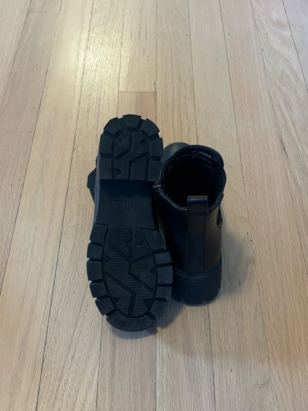MIA stylish black
